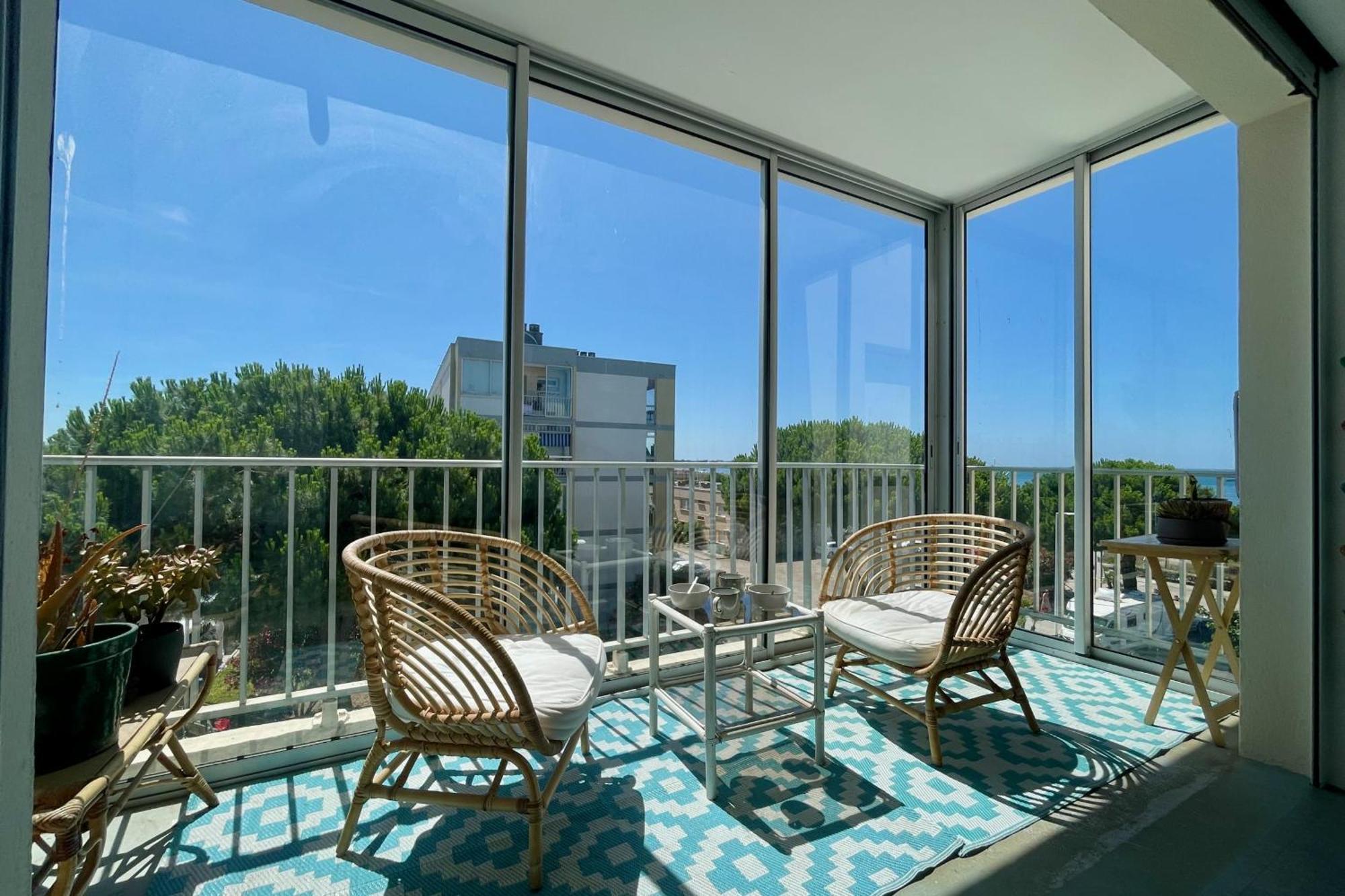 Le Neptune Appartement T2 Tout Confort Au Calme Et A Deux Pas De La Plage Le Grau-du-Roi Kültér fotó
